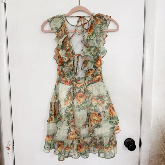 Pretty little thing green floral ruffle tie back mini dress - Picture 5 of 7
